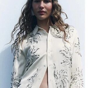 Zara NWT Button down Blouse. Ivory with grey beaded floral pattern Sz M
